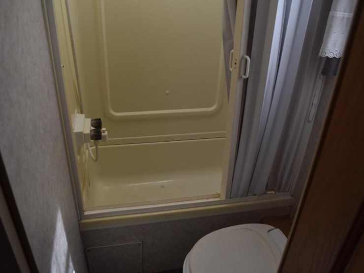 2008-forest-river-rockwood-8318ss-42661-image-28