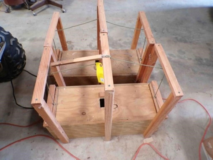 2-wood-animal-traps-image-1