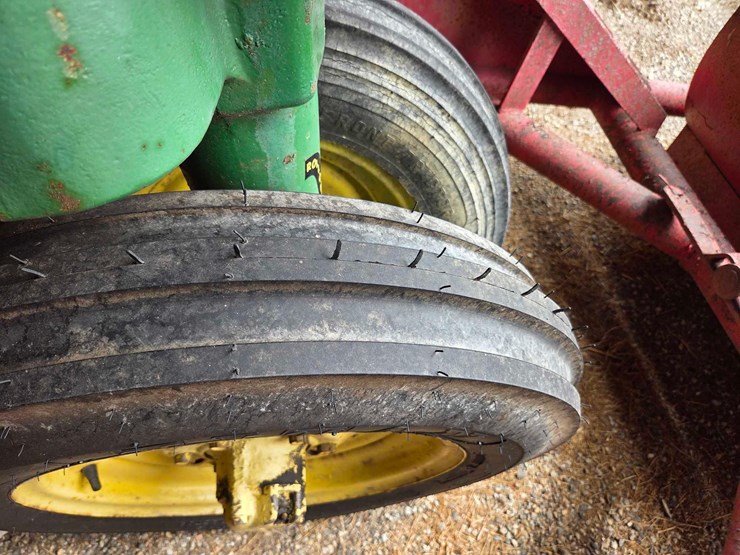 john-deere-b-image-32