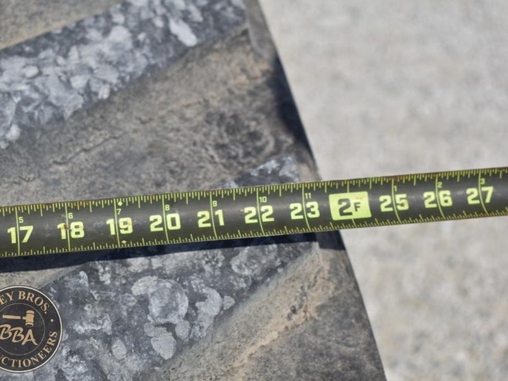 2004-challenger-mt765b-image-23