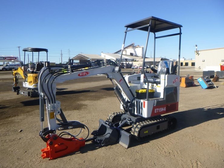 bttl-et15h-6-hydraulic-excavator-image-1
