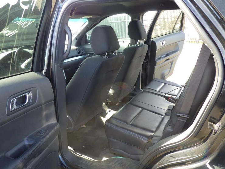 2013-ford-explorer-image-8