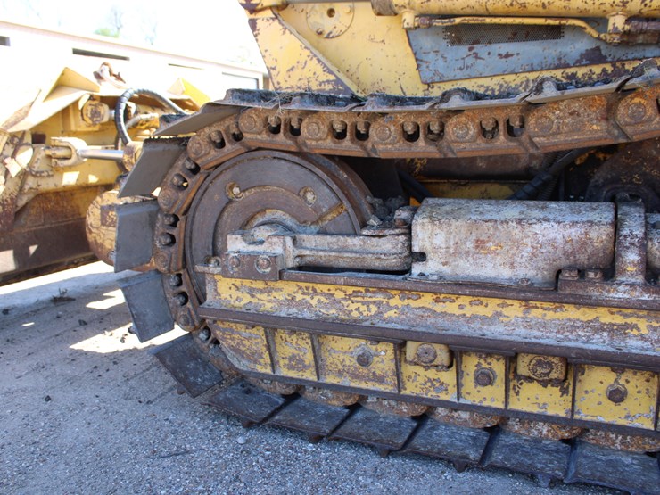 2001-komatsu-d38e-image-10