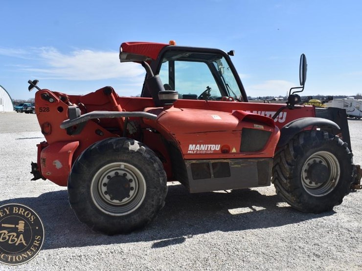 2013-manitou-mlt845-120-image-17