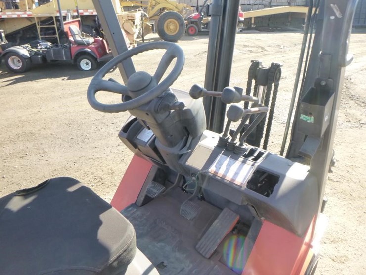 toyota-7fguc20-forklift-image-19