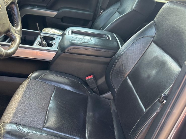 2015-chevrolet-silverado-ltz-2500hd-4x4-crew-cab-pick-up-truck-image-46