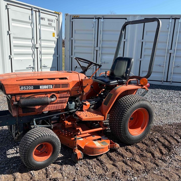 KUBOTA B5200