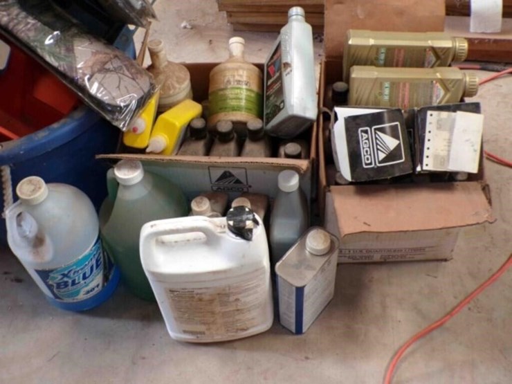 misc.-tubs-&-oil-image-5