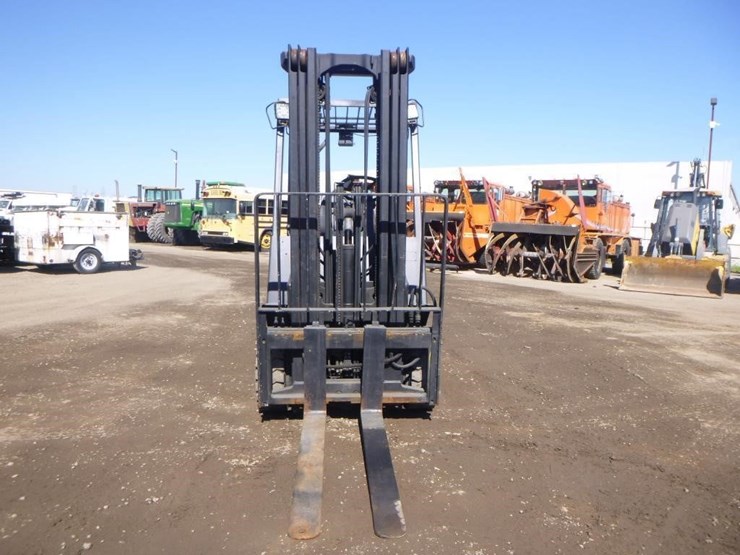 yale-glc50-forklift-image-6