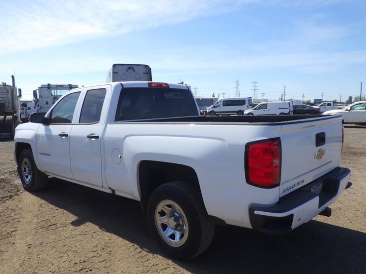 2016-chevrolet-1500-image-4