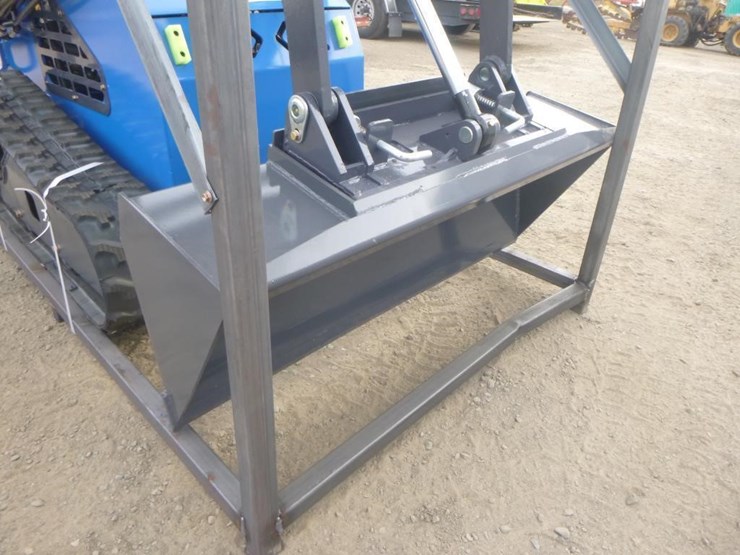 2026-zjg-zj-380-skid-steer-track-loader-image-8