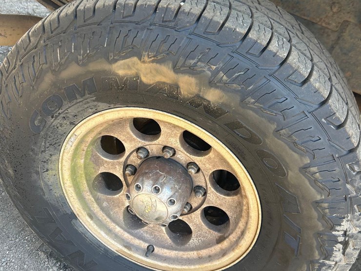 2001-chevrolet-2500hd-image-10