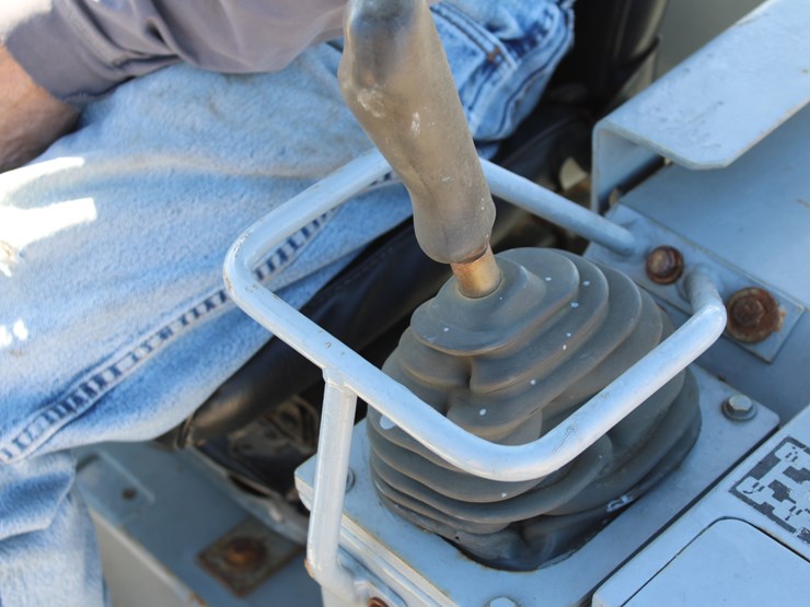 1998-komatsu-d38e-1-image-13