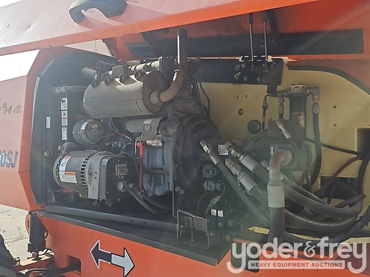 2011-jlg-860sj-image-24