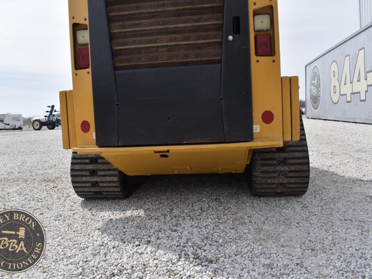 2023-caterpillar-259d3-image-39