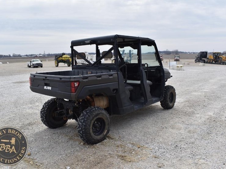 2019-polaris-ranger-crew-image-11