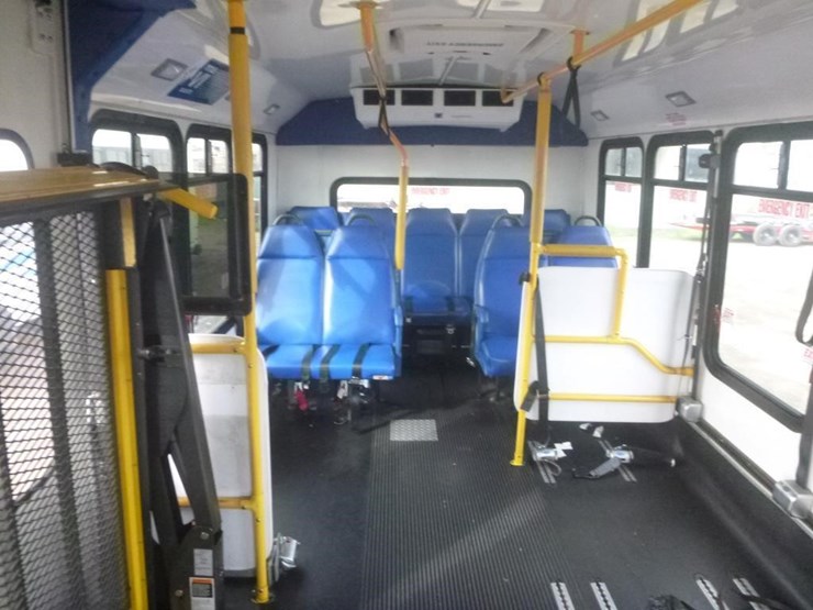 2014-ford-e450-image-8