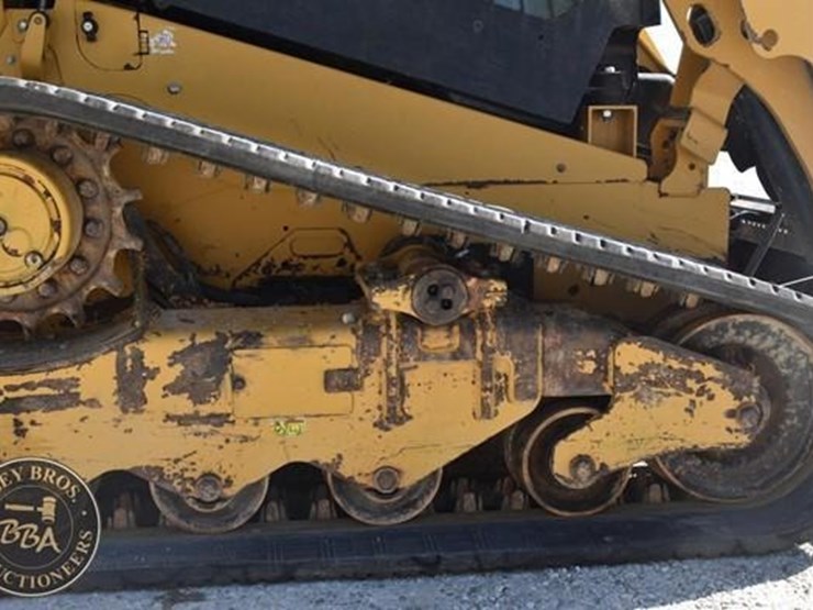 2023-caterpillar-259d3-image-53