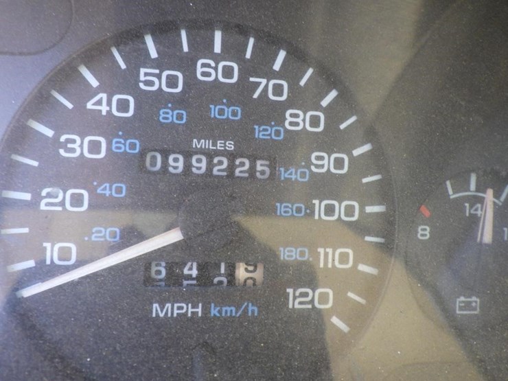 1996-dodge-ram-3500-image-15