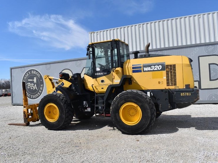 2019-komatsu-wa320-8-image-8