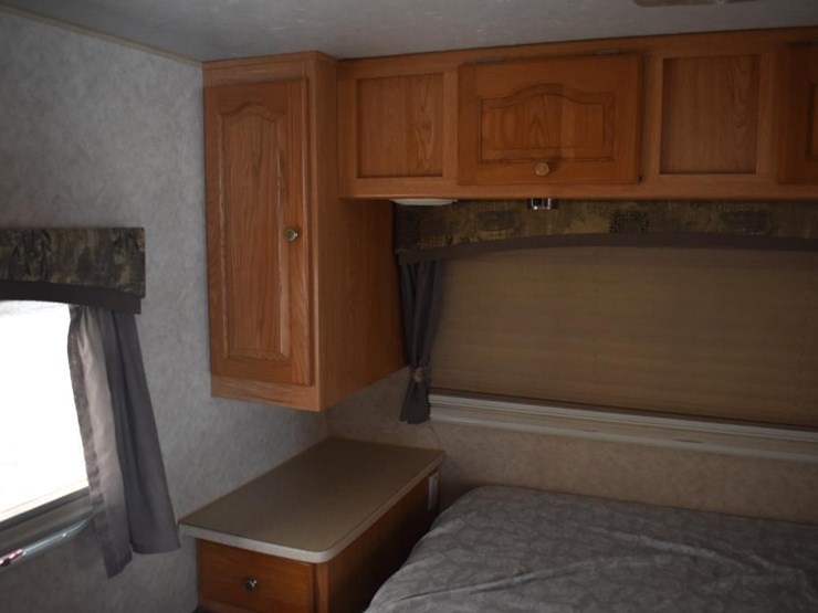 2008-forest-river-rockwood-8318ss-42661-image-48