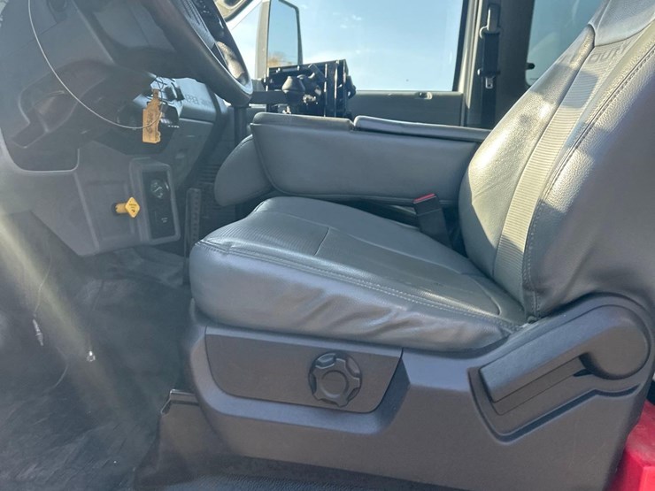 2019-ford-f750-image-38
