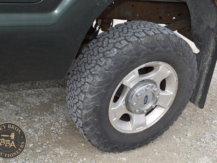 2014-ford-f250-sd-xlt-image-13