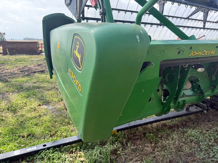 2017-john-deere-630fd-image-37