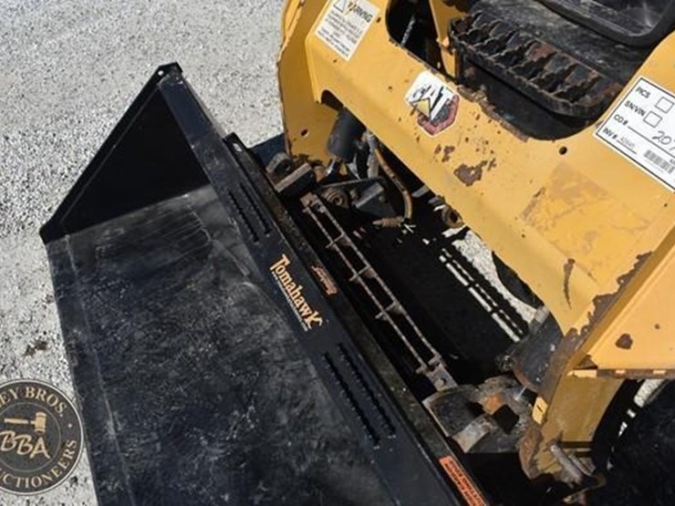 2023-caterpillar-259d3-image-29