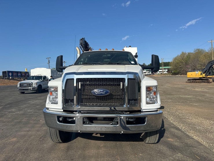 2019-ford-f750-image-6