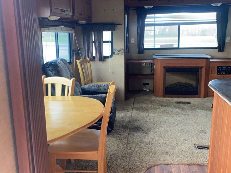 2011-heartland-big-country-3595re-image-16