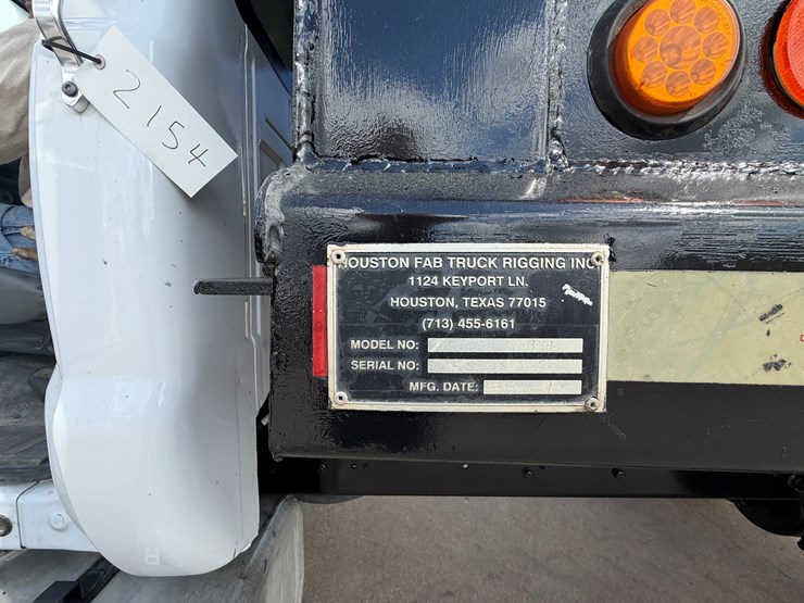 2019-ford-f750-image-9