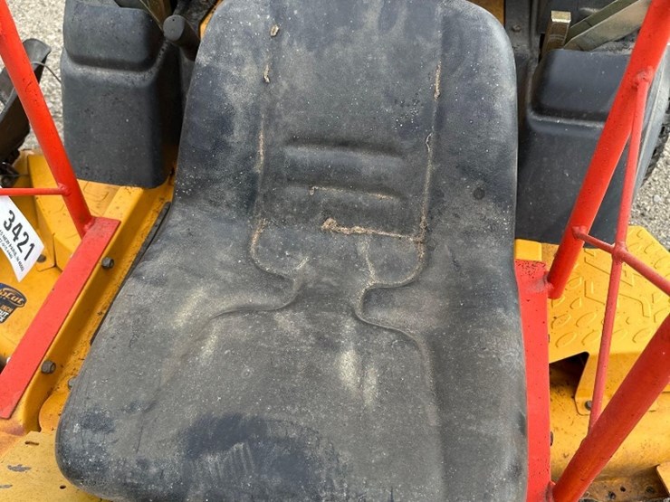 cub-cadet-rzt54-image-11