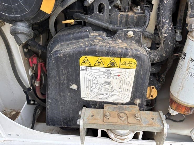 2021-bobcat-t66-image-37