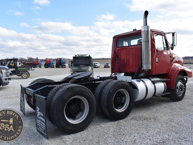 1993-international-8200-image-11