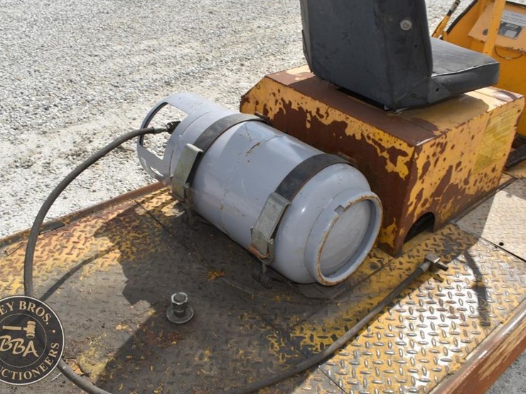 1996-united-tractor-2500bl-42652-image-20