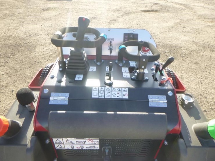 2025-stag-tl425-skid-steer-track-loader-image-18