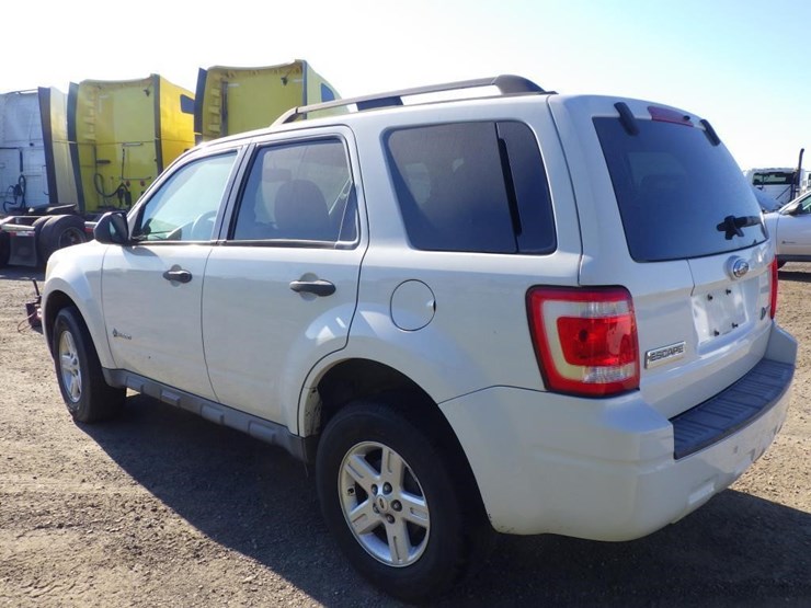 2009-ford-escape-image-4