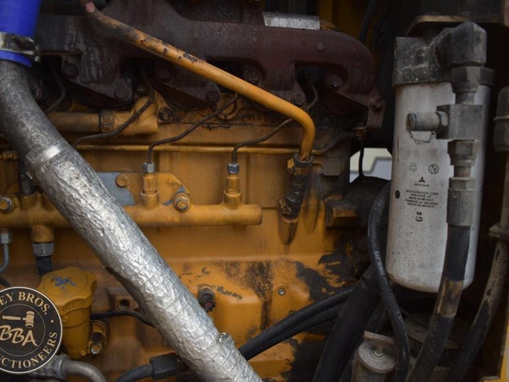 2007-deere-672d-image-58