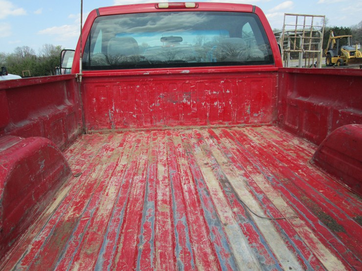 2006-chevrolet-2500hd-image-9