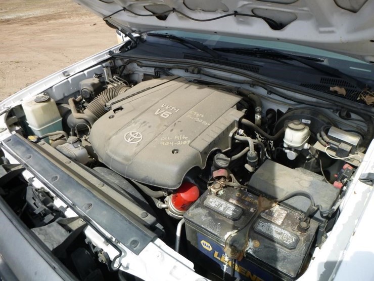 2013-toyota-tacoma-image-29