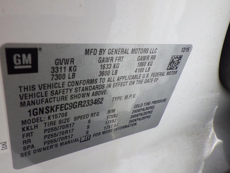 2016-chevrolet-tahoe-image-16