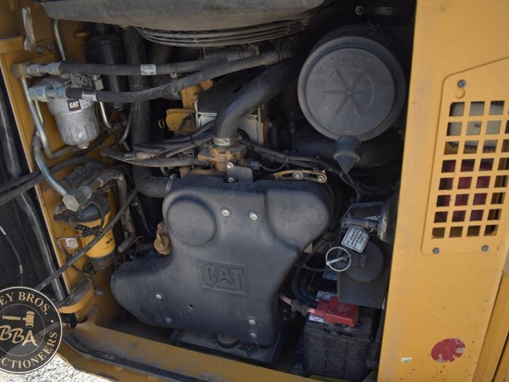 2019-caterpillar-299d3-xe-image-31