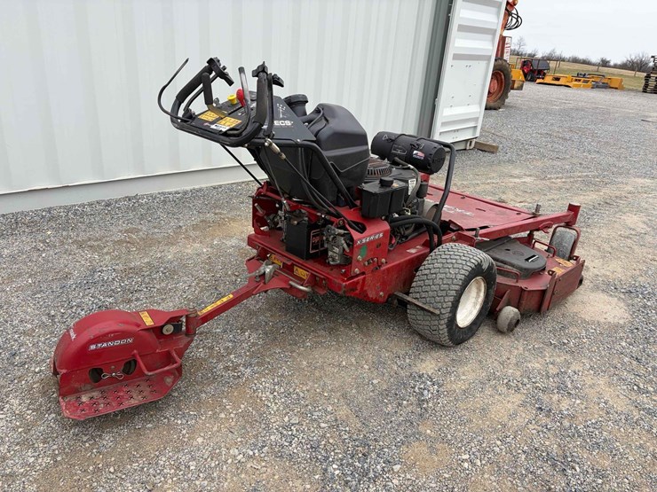 2022-exmark-x-series-turf-tracer-image-2