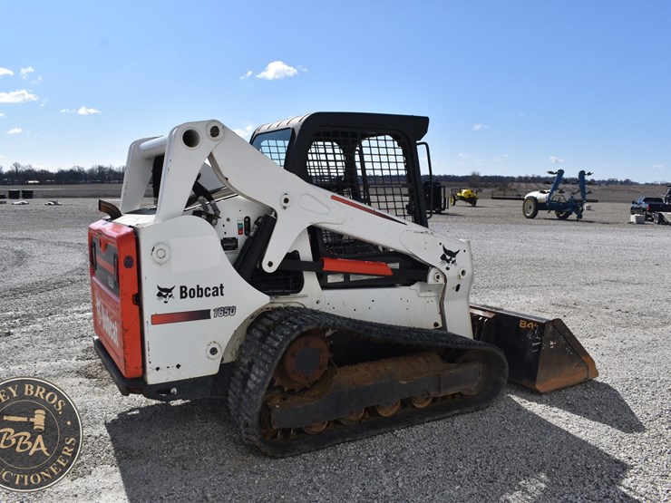 2016-bobcat-t650-image-19