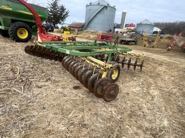 john-deere-210-image-5