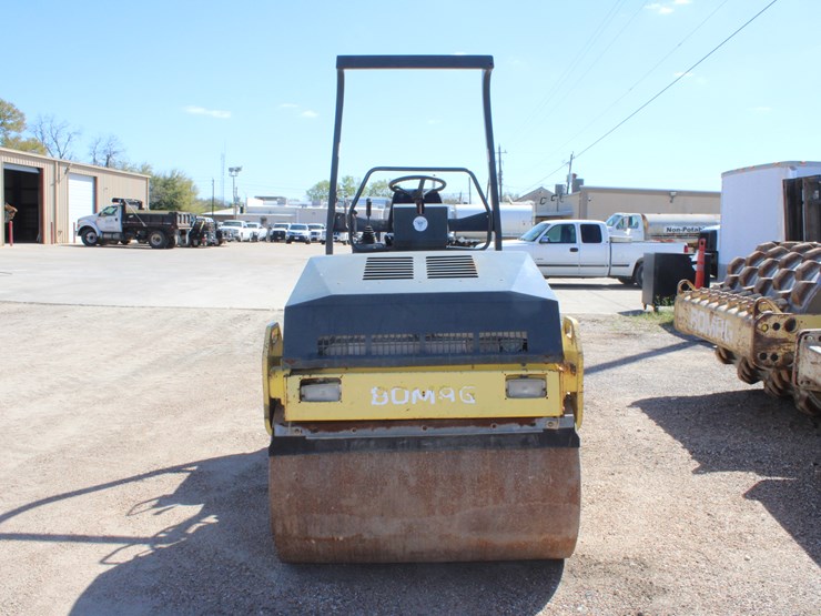 2002-bomag-bw135ad-image-4