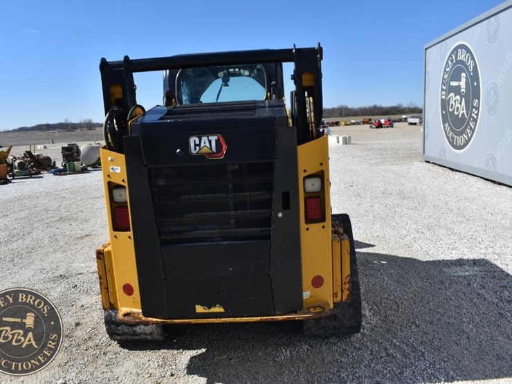 2023-caterpillar-259d3-image-19