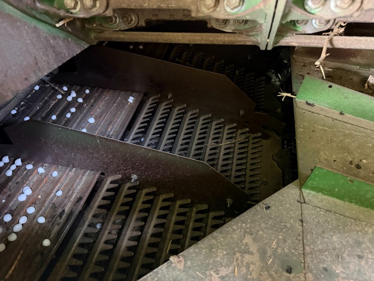 2014-john-deere-s670-image-91