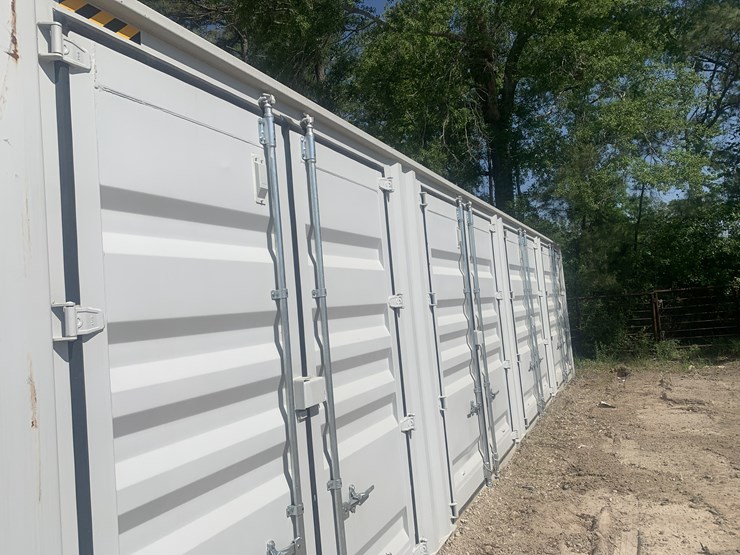 #1117-•-40'-high-cube-container-with-8-side-doors---wind/water-tight-image-2